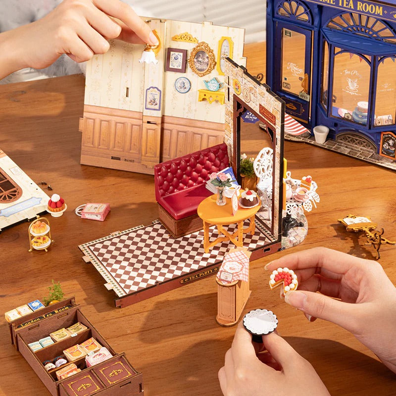 Leisure Tea Room Miniature DIY Kit