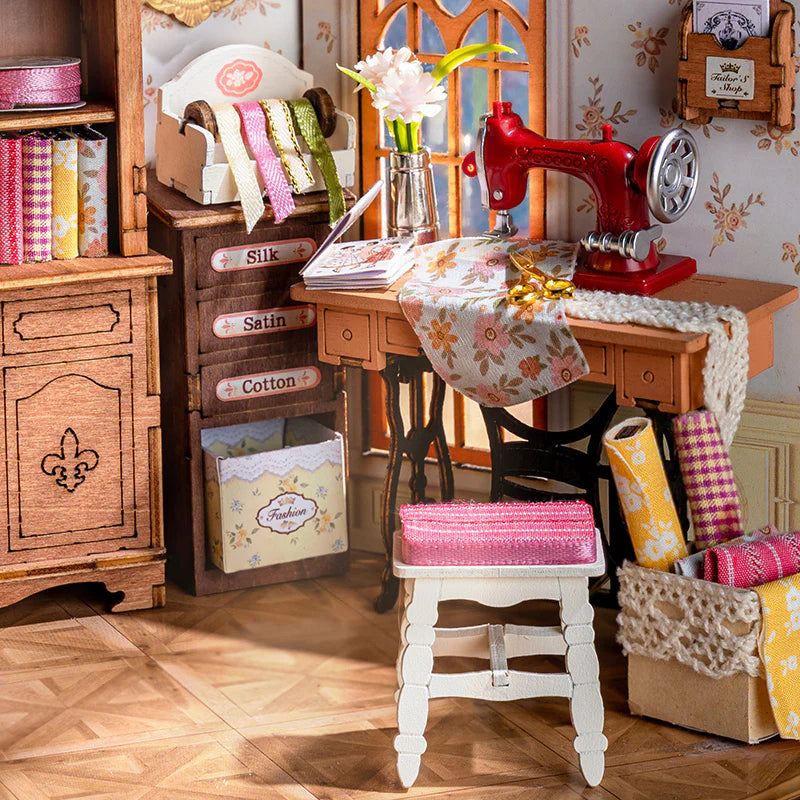 Elsa's Tailoring Miniature DIY Kit