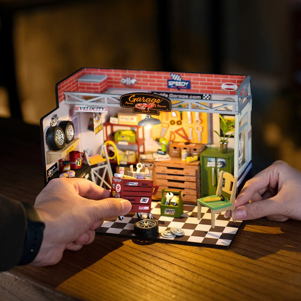 Garage Workshop Miniature DIY Kit | Hobbynella