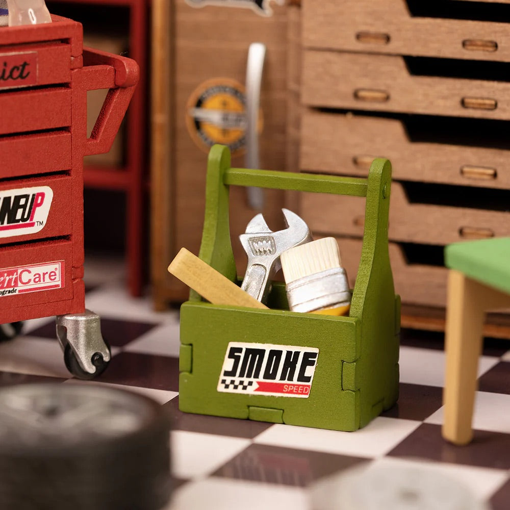 Garage Workshop Miniature DIY Kit | Hobbynella