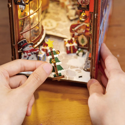 Christmas Street Diorama Book Nook DIY Kit | Hobbynella