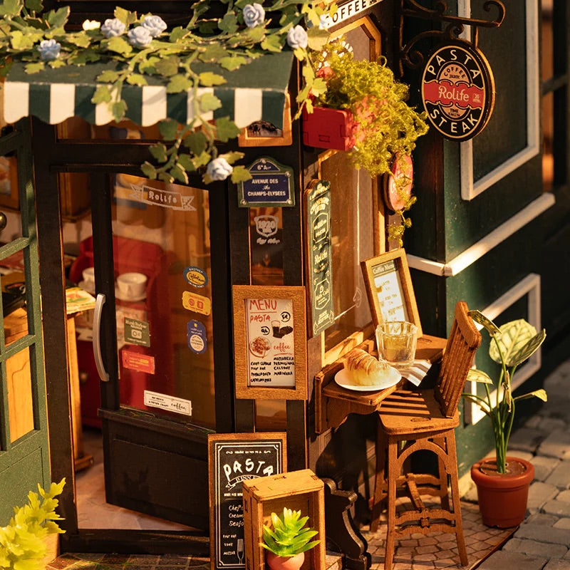 Tipsy Restaurant Miniature DIY Kit | Hobbynella