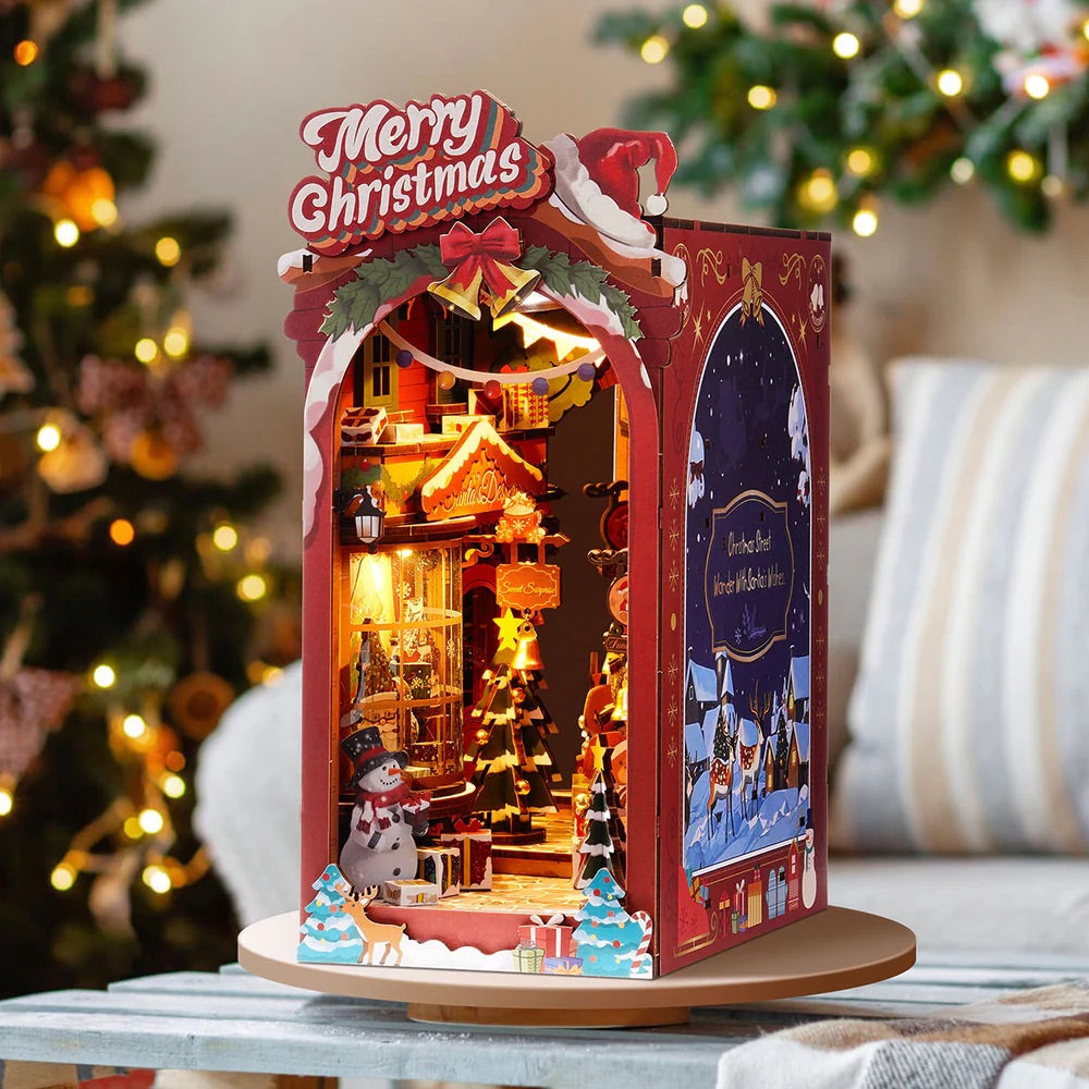Christmas Street Diorama Book Nook DIY Kit | Hobbynella