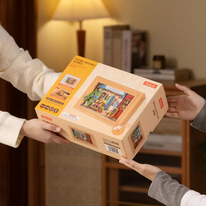 Daily Fresh Flower Framed Miniature Diorama