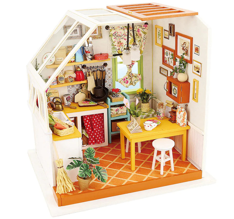 Jason's Kitchen Miniature DIY Kit | Hobbynella