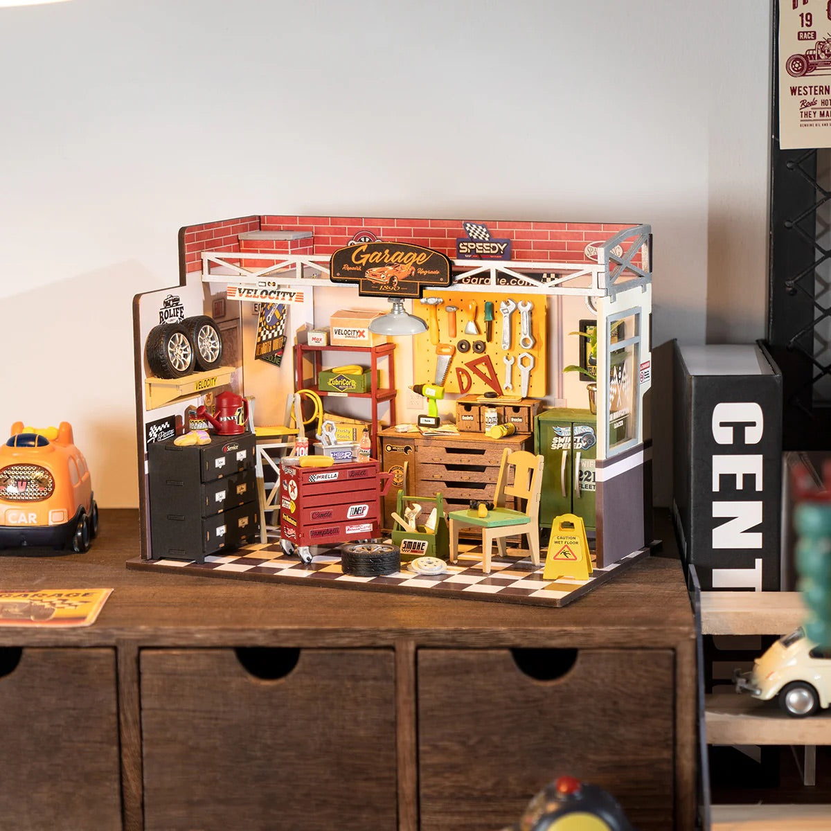 Garage Workshop Miniature DIY Kit | Hobbynella