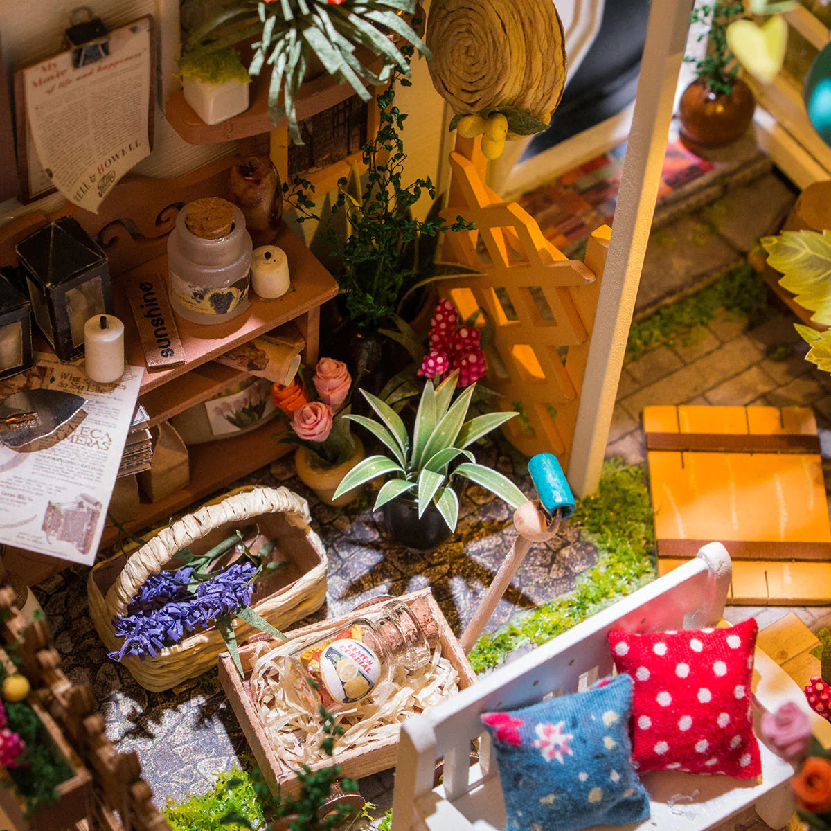 Miller's Garden Miniature House DIY Kit