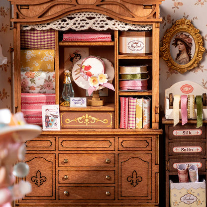 Elsa's Tailoring Miniature DIY Kit