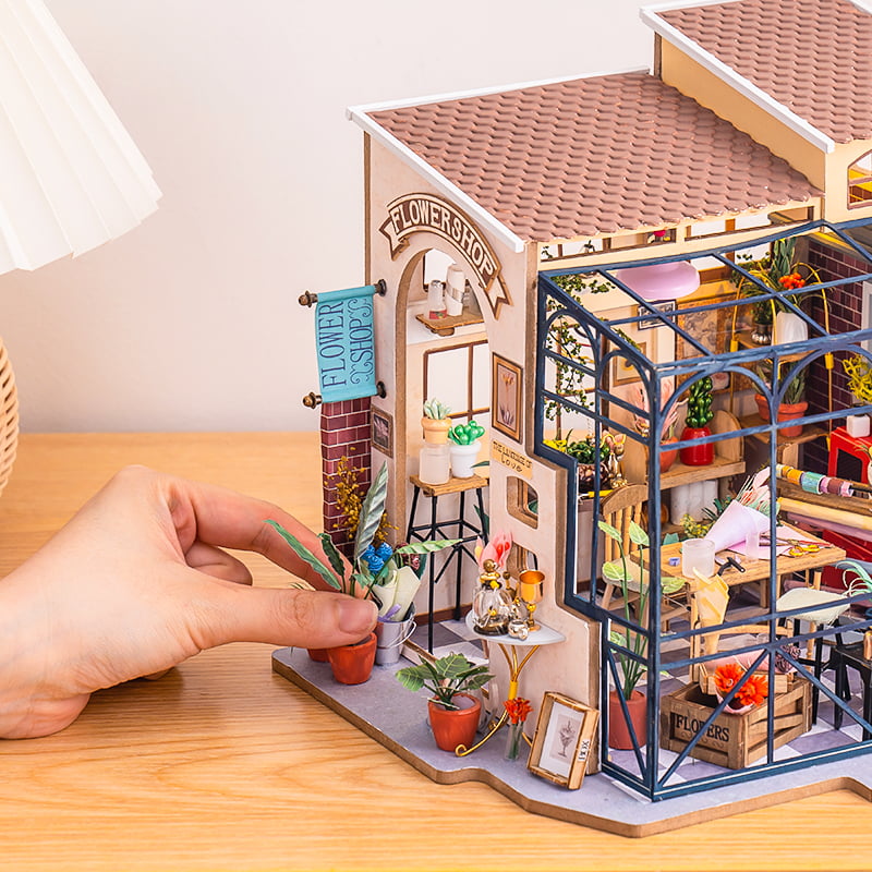 Emily's Flower Shop Miniature DIY Kit | Hobbynella