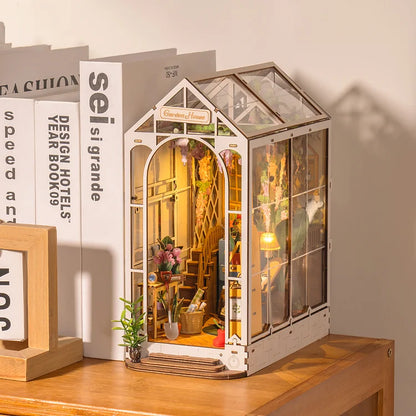 Garden House Diorama Book Nook DIY Kit | Hobbynella