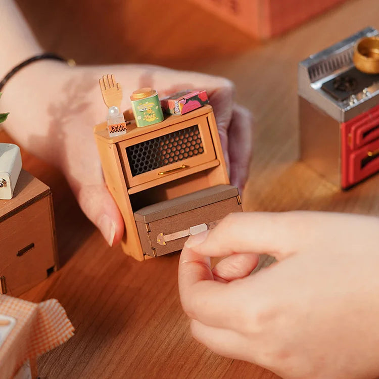Homey Kitchen Miniature DIY Kit | Hobbynella