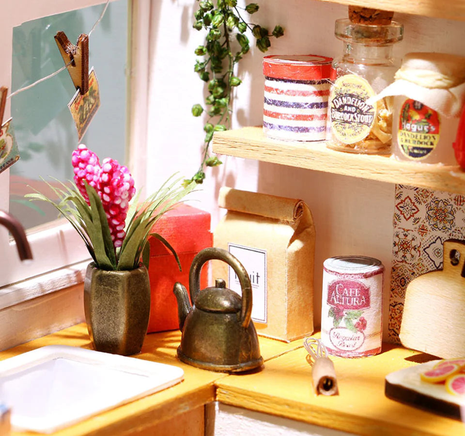 Jason's Kitchen Miniature DIY Kit | Hobbynella