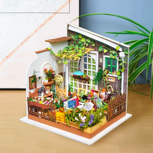 Miller's Garden Miniature House DIY Kit | Hobbynella