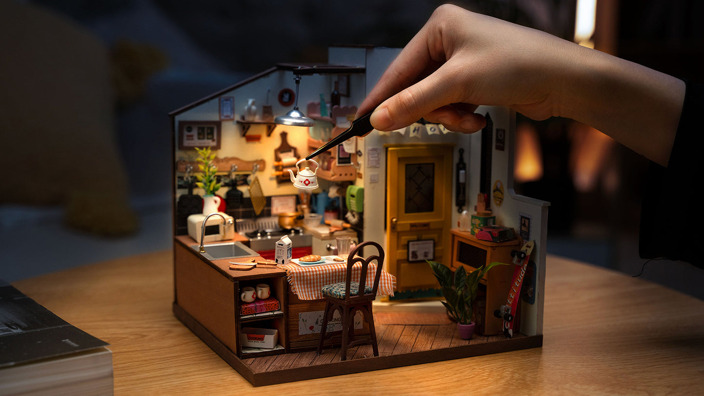 Homey Kitchen Miniature DIY Kit | Hobbynella