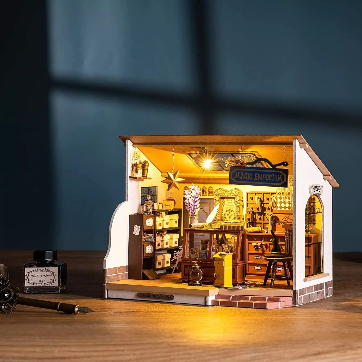 Kiki's Magic Emporium Miniature DIY Kit
