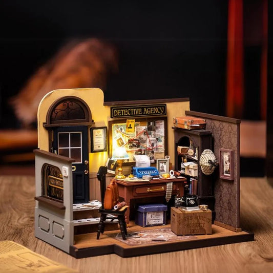 Mose's Detective Agency Miniature DIY Kit | Hobbynella