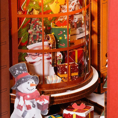 Christmas Street Diorama Book Nook DIY Kit | Hobbynella